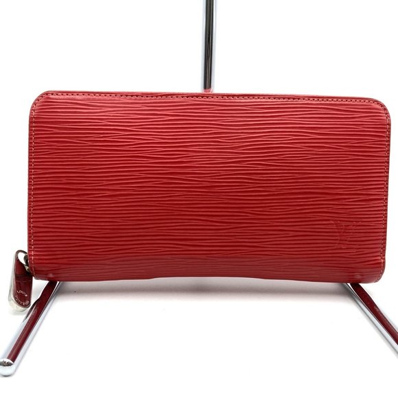 LOUIS VUITTON Red Leather Wallet - Picture 1 of 16